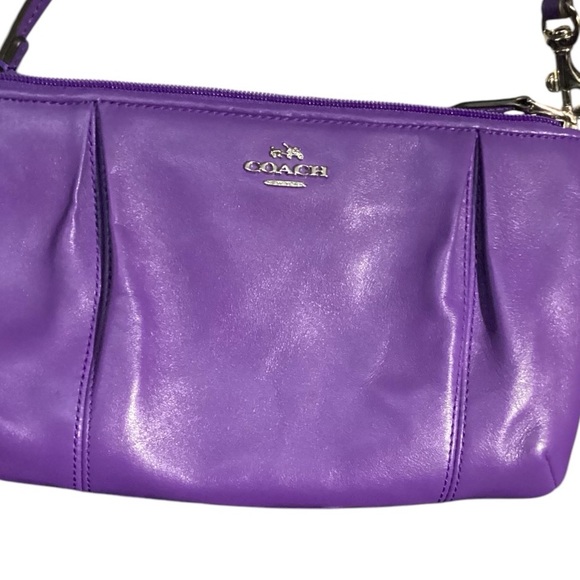Coach Colette Smooth Leather Medium Pleated Wristlet Clutch in Purple - Picture 6 of 7